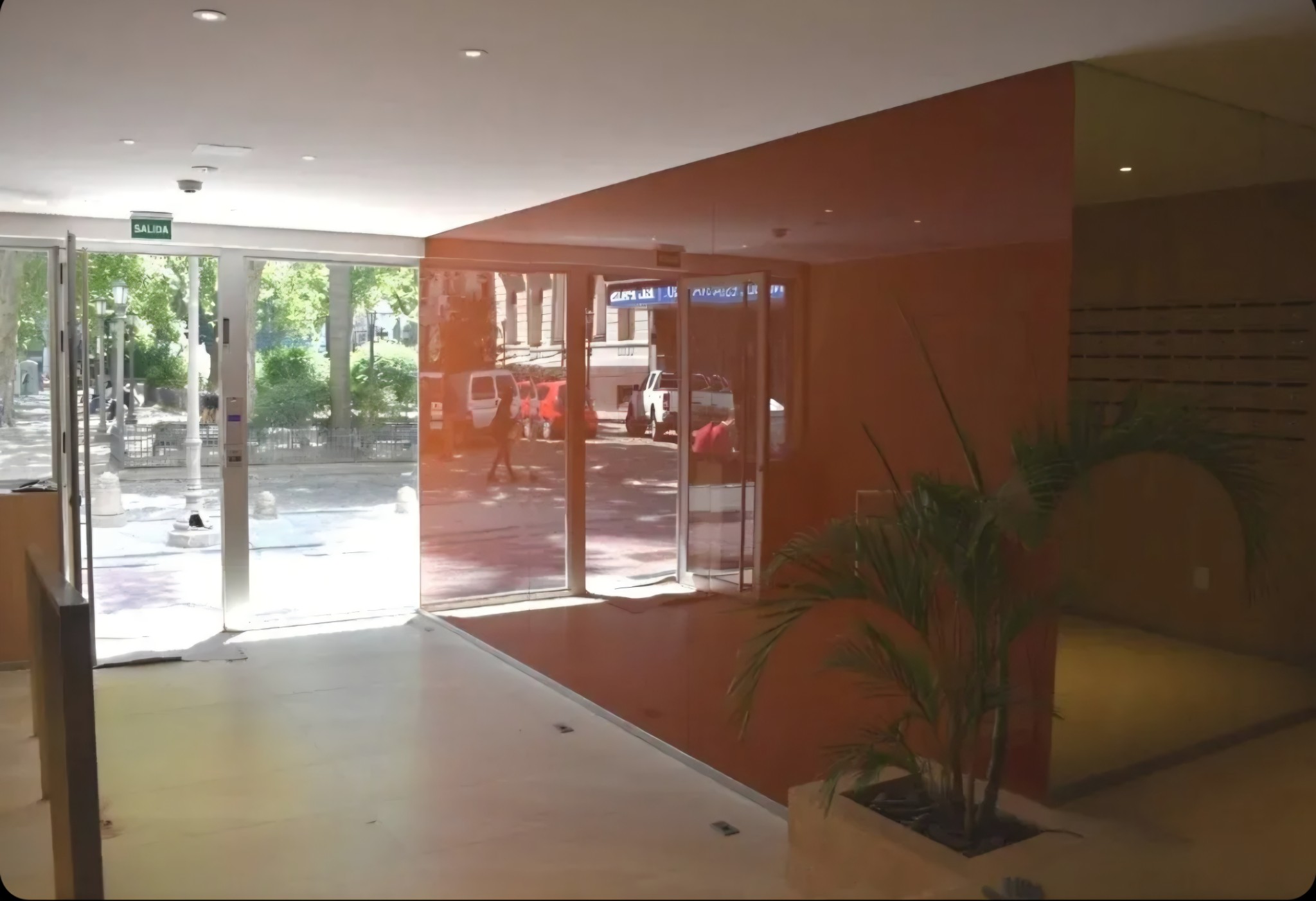 Exclusivo apartamento de 1 dormitorio en Plaza Cagancha: Elegancia y confort en el corazón de la ciudad. · Foto 11