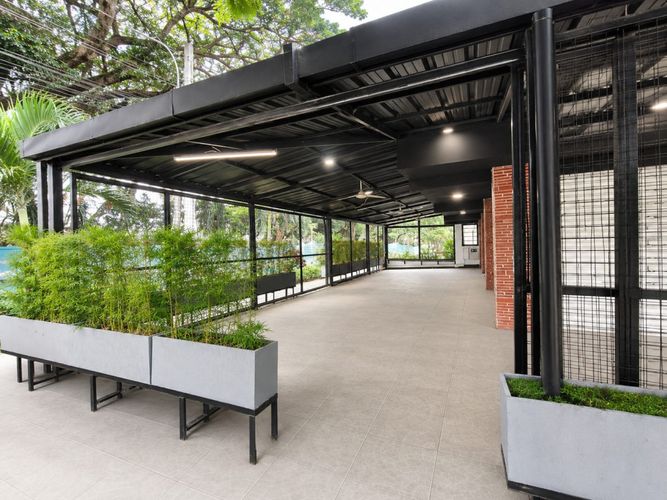 Local en arriendo en La Flora, Cali, 232 m² · foto 3 de 5