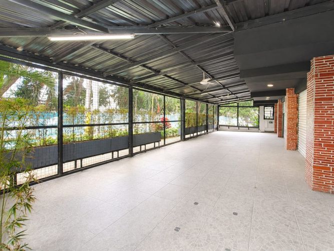 Local en arriendo en La Flora, Cali, 232 m² · foto 4 de 5