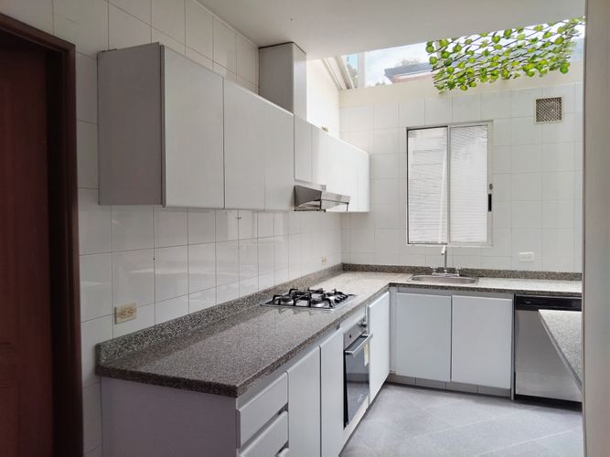 Casa de 4 alcobas en venta en Sotileza, Bogotá, 182 m² · foto 4 de 24