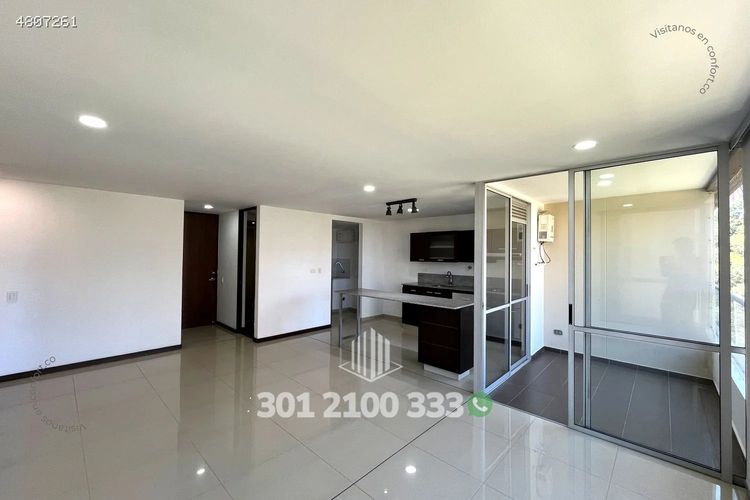Apartamento de 2 alcobas en arriendo en Los Balsos, Medellín, 76 m² · foto 4 de 24