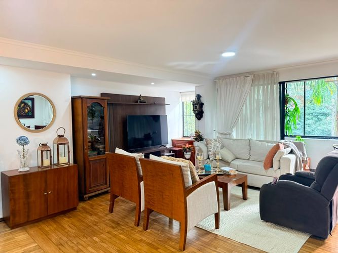 Apartamento de 3 alcobas en arriendo en El Poblado, Medellín, 170 m² · foto 3 de 20