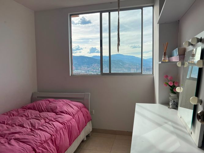 Apartamento de 3 alcobas en arriendo en Loma Benedictinos, Medellín, 68 m² · foto 13 de 15