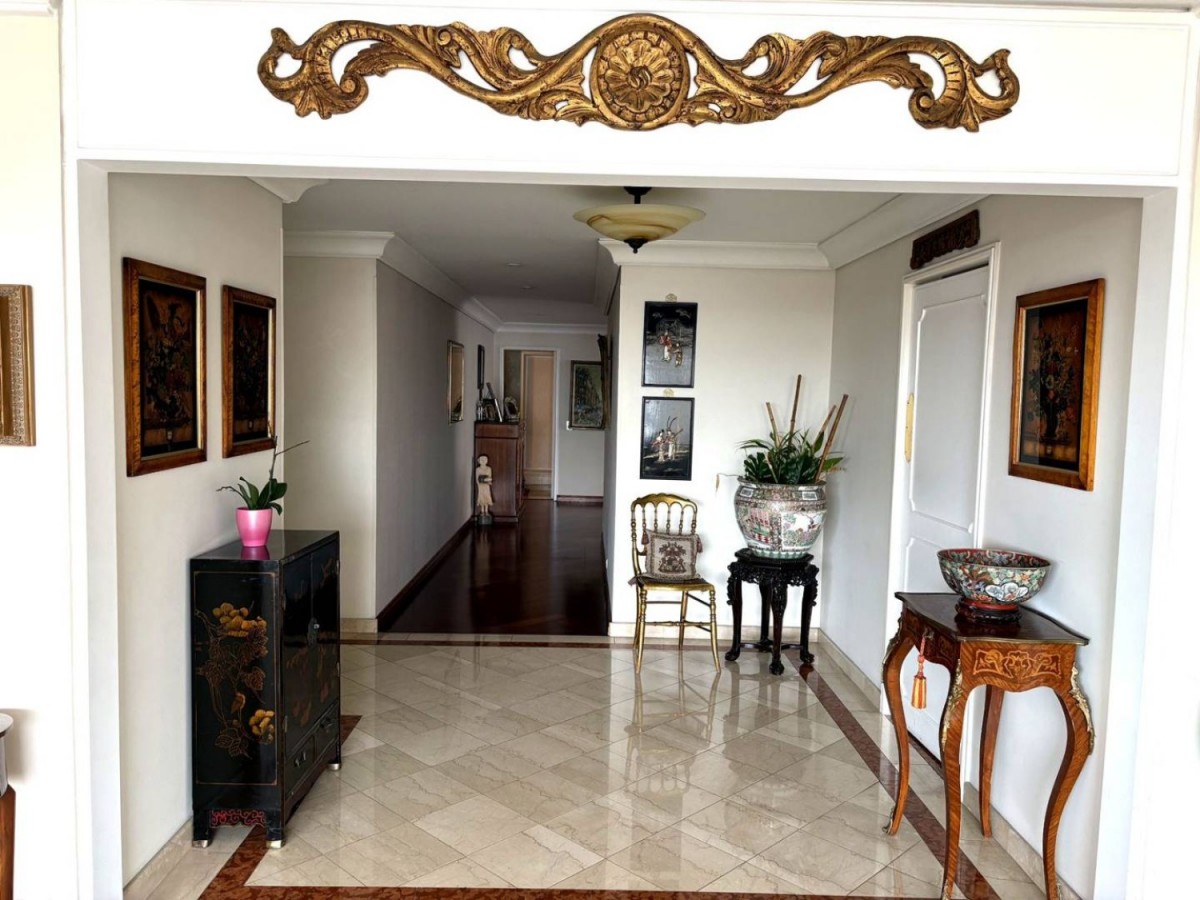 Apartamento en venta en Los Rosales, Bogotá · foto 3 de 12