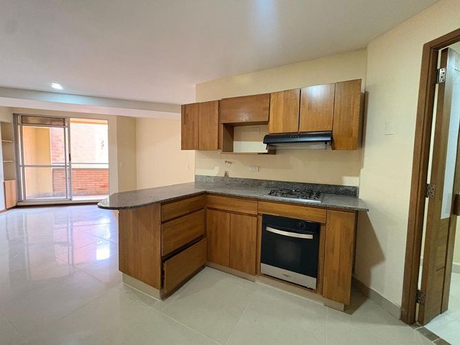 Apartamento de 3 alcobas en arriendo en Vegas De La Doctora, Sabaneta, 100 m² · foto 5 de 14