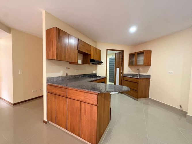 Apartamento de 3 alcobas en arriendo en Vegas De La Doctora, Sabaneta, 100 m² · foto 6 de 14