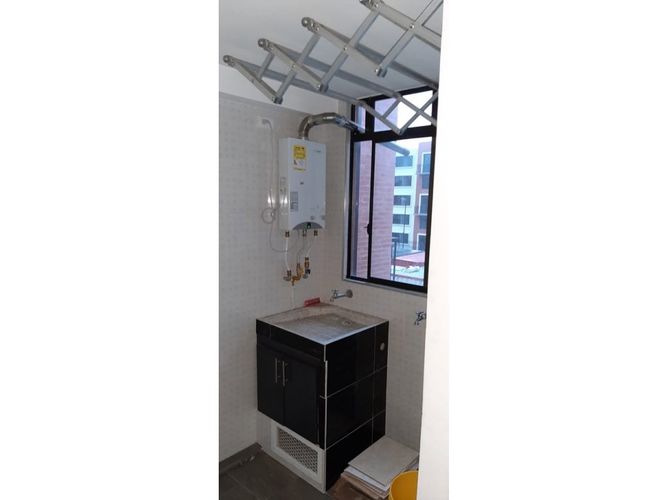 Apartamento de 3 alcobas en venta en Conjunto Residencial Prados Reserva De Madrid, Madrid, 60 m² · foto 13 de 18
