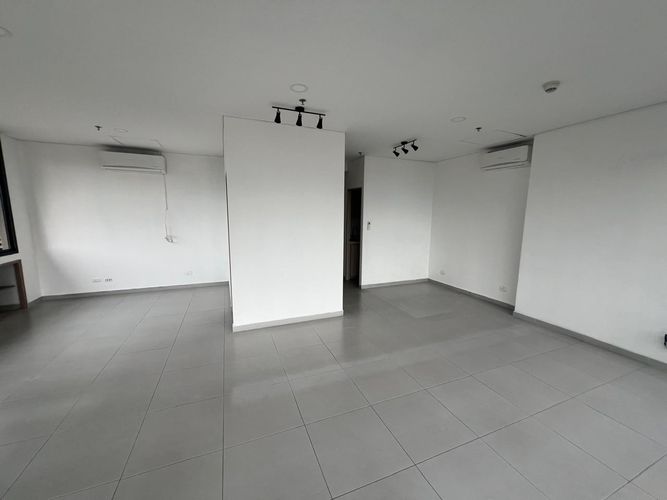 Oficina en arriendo en El Poblado, Medellín, 60 m² · foto 5 de 16
