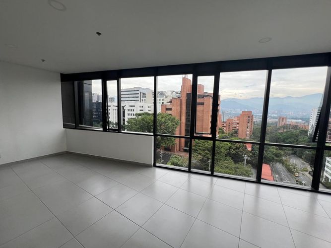 Oficina en arriendo en El Poblado, Medellín, 60 m² · foto 3 de 16