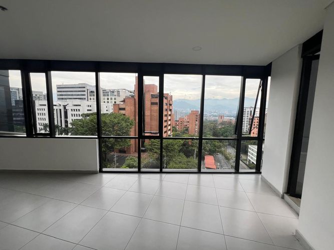 Oficina en arriendo en El Poblado, Medellín, 60 m² · foto 2 de 16