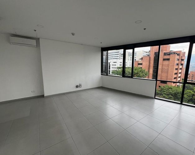 Oficina en arriendo en El Poblado, Medellín, 60 m² · foto 14 de 16