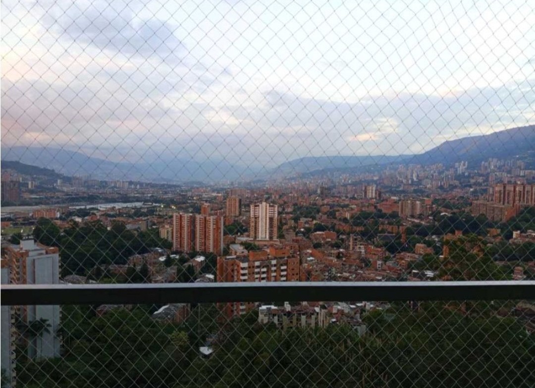 Apartamento en venta en Loma Del Barro, Envigado · foto 4 de 7