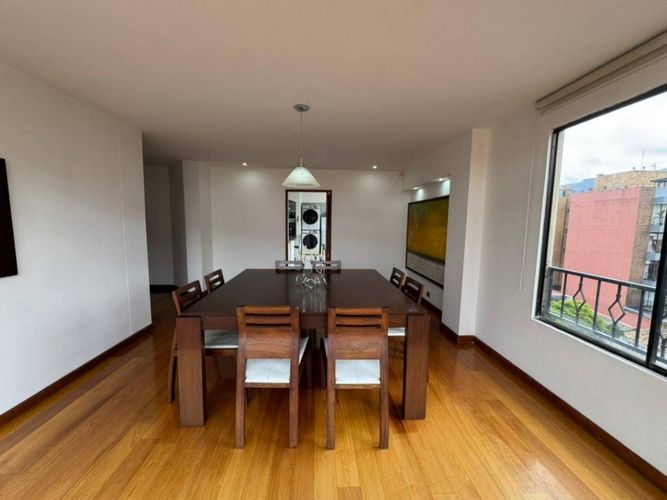 Apartamento de 6 alcobas en venta en San Patricio, Bogotá, 510 m² · foto 9 de 24