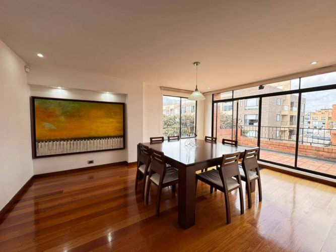 Apartamento de 6 alcobas en venta en San Patricio, Bogotá, 510 m² · foto 11 de 24