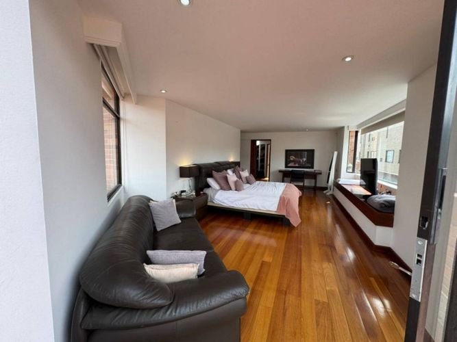 Apartamento de 6 alcobas en venta en San Patricio, Bogotá, 510 m² · foto 15 de 24