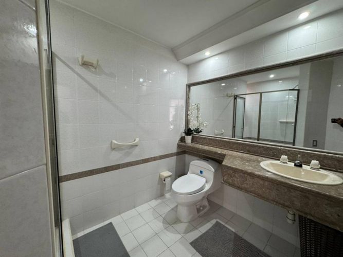 Apartamento de 6 alcobas en venta en San Patricio, Bogotá, 510 m² · foto 20 de 24