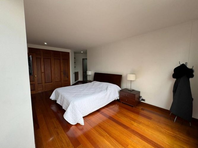 Apartamento de 6 alcobas en venta en San Patricio, Bogotá, 510 m² · foto 21 de 24