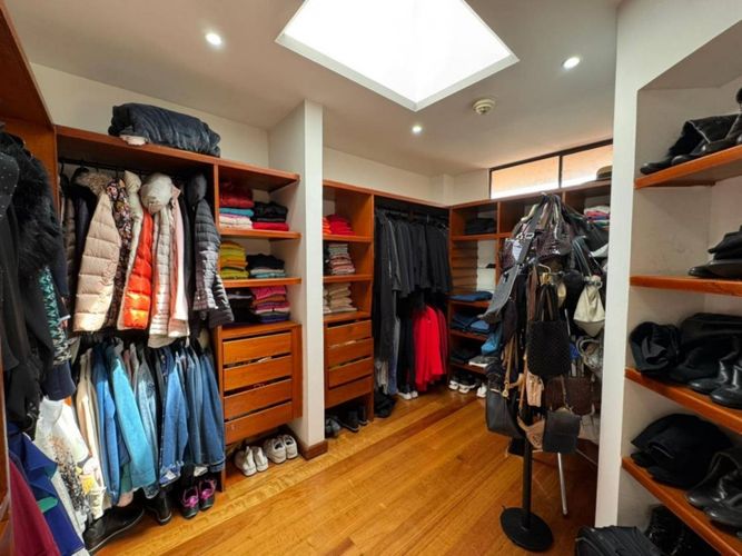 Apartamento de 6 alcobas en venta en San Patricio, Bogotá, 510 m² · foto 23 de 24