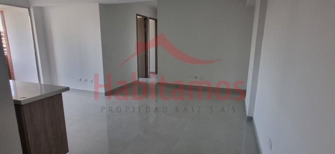 Apartamento en venta en Viviendas Del Sur, Itagüí · foto 2 de 15