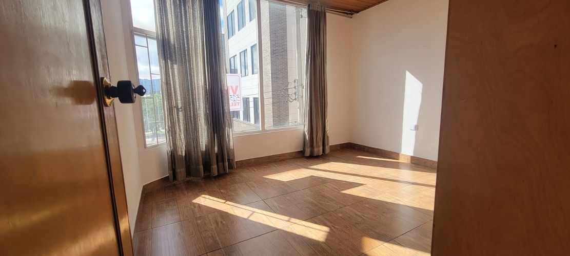 Apartamento de 3 alcobas en venta en Marsella, Bogotá, 85 m² · foto 2 de 22