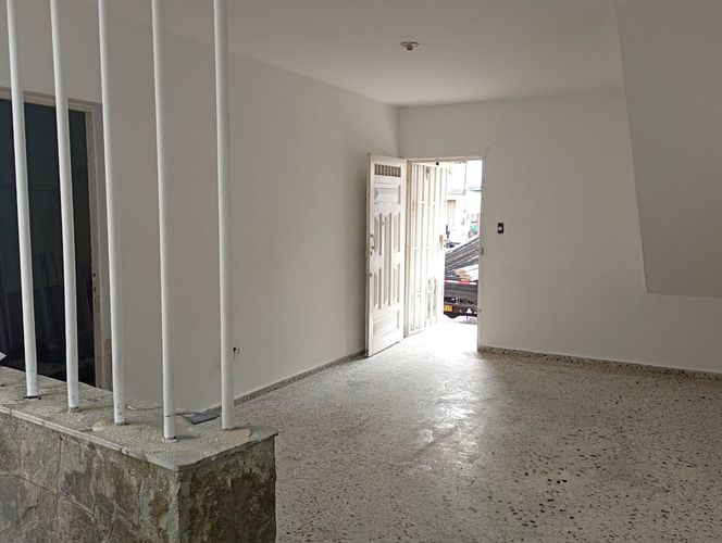 Oficina en arriendo en Belén, Medellín, 180 m² · foto 2 de 12