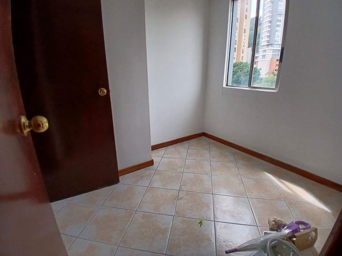 Apartamento en venta en Castropol, Medellín · foto 8 de 18