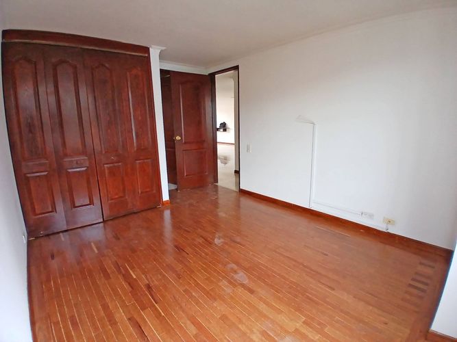 Apartamento en venta en Castropol, Medellín · foto 10 de 18