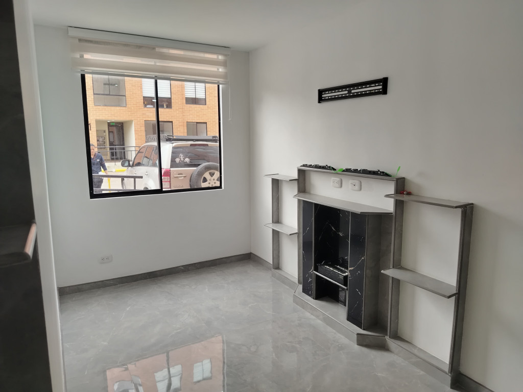 Apartamento en arriendo en Centro, La Calera · foto 2 de 24