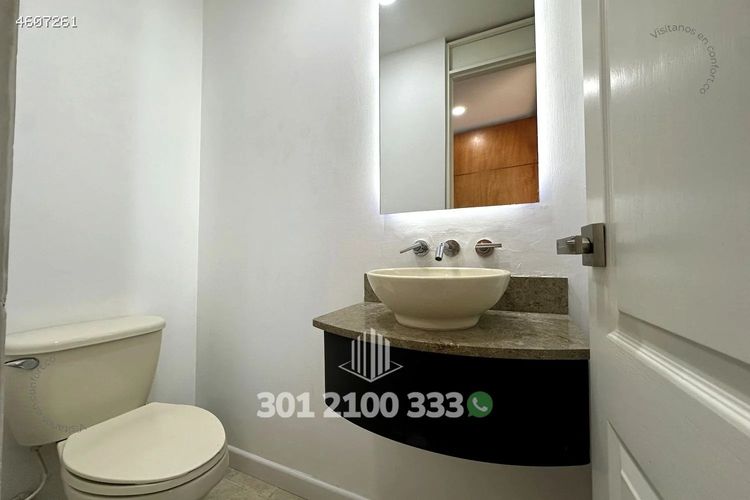 Apartamento de 4 alcobas en arriendo en Alto De Las Palmas, Medellín, 264 m² · foto 4 de 24
