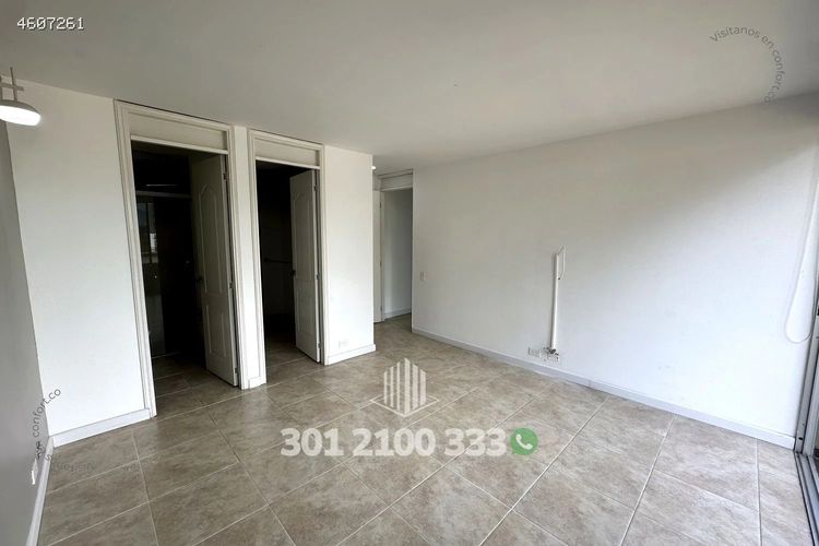 Apartamento de 4 alcobas en arriendo en Alto De Las Palmas, Medellín, 264 m² · foto 10 de 24