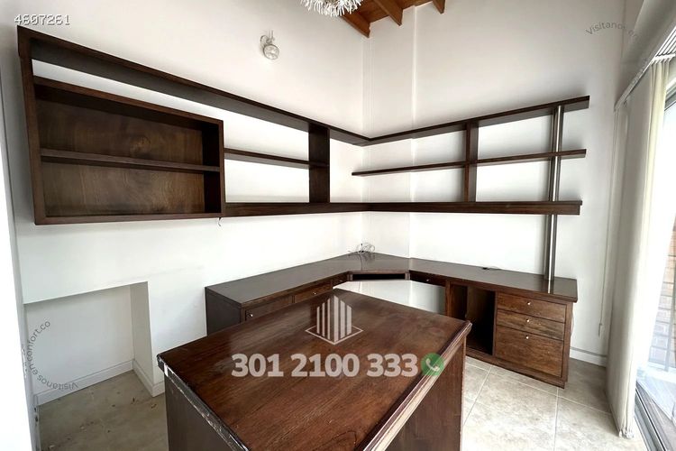 Apartamento de 4 alcobas en arriendo en Alto De Las Palmas, Medellín, 264 m² · foto 17 de 24