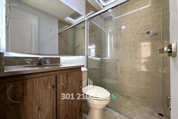 Apartamento de 4 alcobas en arriendo en Alto De Las Palmas, Medellín, 264 m² · foto 19 de 24