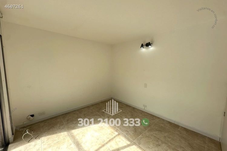 Apartamento de 4 alcobas en arriendo en Alto De Las Palmas, Medellín, 264 m² · foto 20 de 24