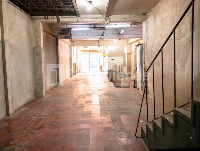 Local en arriendo en La Candelaria, Medellín, 200 m² · foto 2 de 8