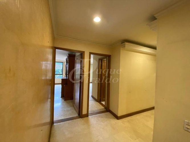 Apartamento de 4 alcobas en venta en Lalinde, Medellín, 254 m² · foto 16 de 24