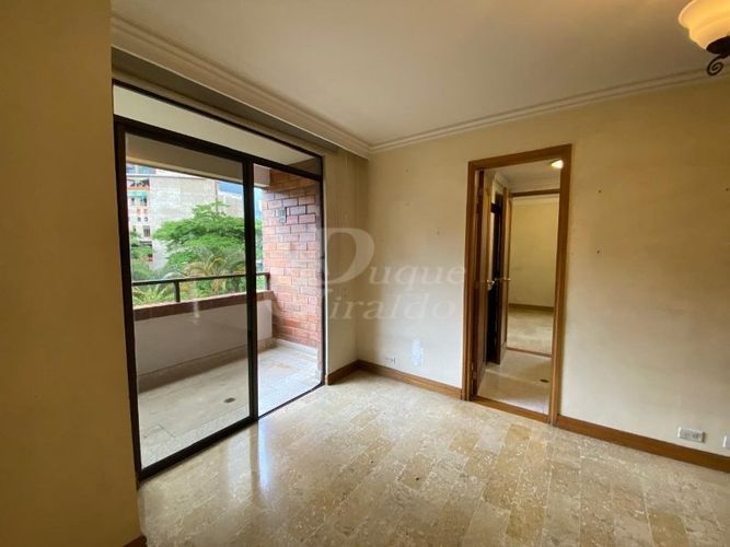 Apartamento de 4 alcobas en venta en Lalinde, Medellín, 254 m² · foto 22 de 24
