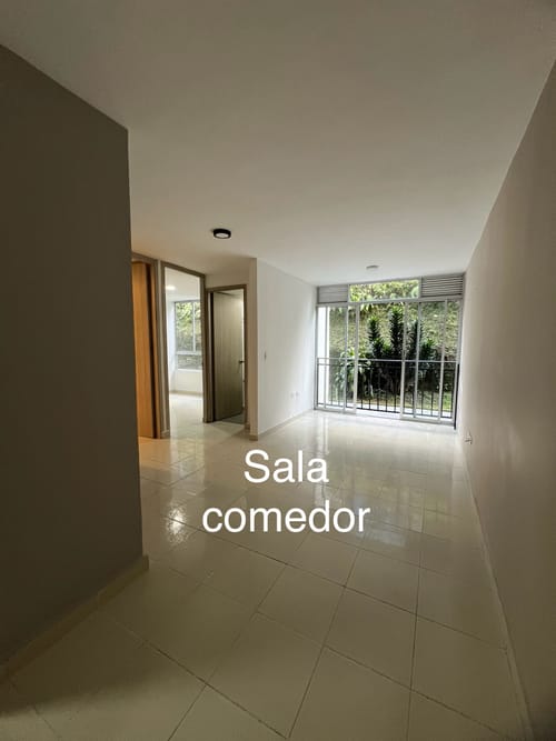 Apartamento de 3 alcobas en venta en Cr. Chilacoa, Armenia, 50 m² · foto 2 de 13