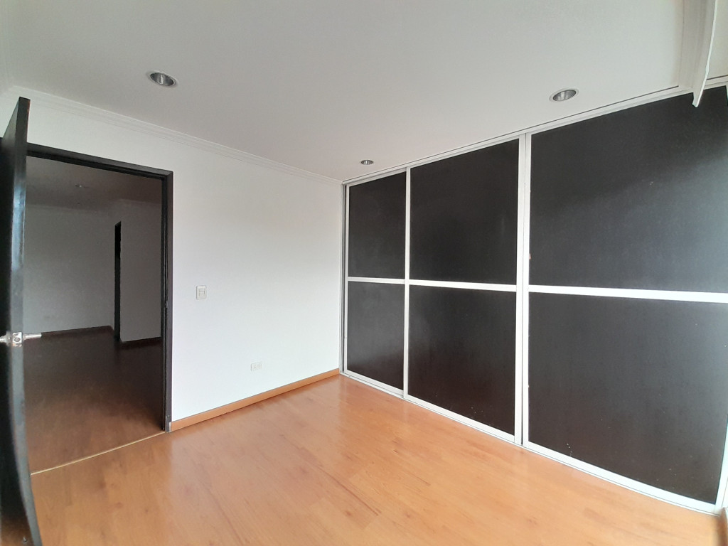 Casa en venta en Villa Del Prado, Bogotá · foto 11 de 21