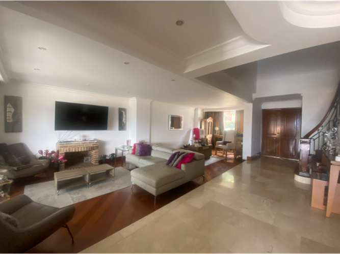Casa de 4 alcobas en venta en Cola Del Zorro, Medellín, 450 m² · foto 4 de 7