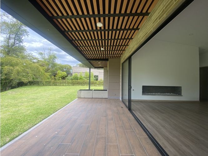 Casa de 2 alcobas en venta en Llano Grande, Rionegro, 215 m² · foto 4 de 9