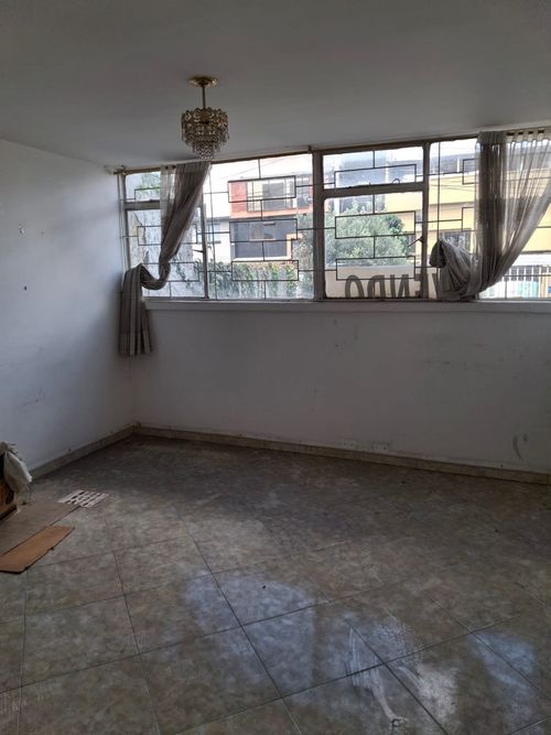 Casa en venta en Los Alcazares, Bogotá · foto 10 de 19
