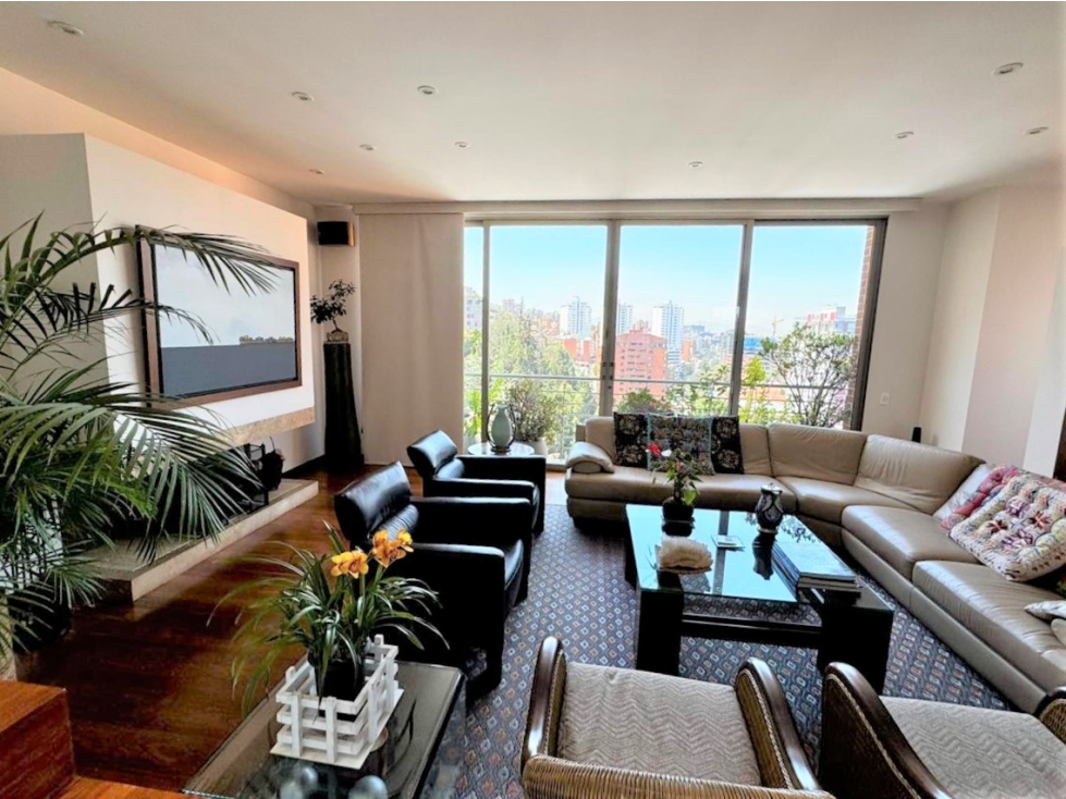 Apartamento en venta en El Refugio, Bogotá · foto 3 de 19
