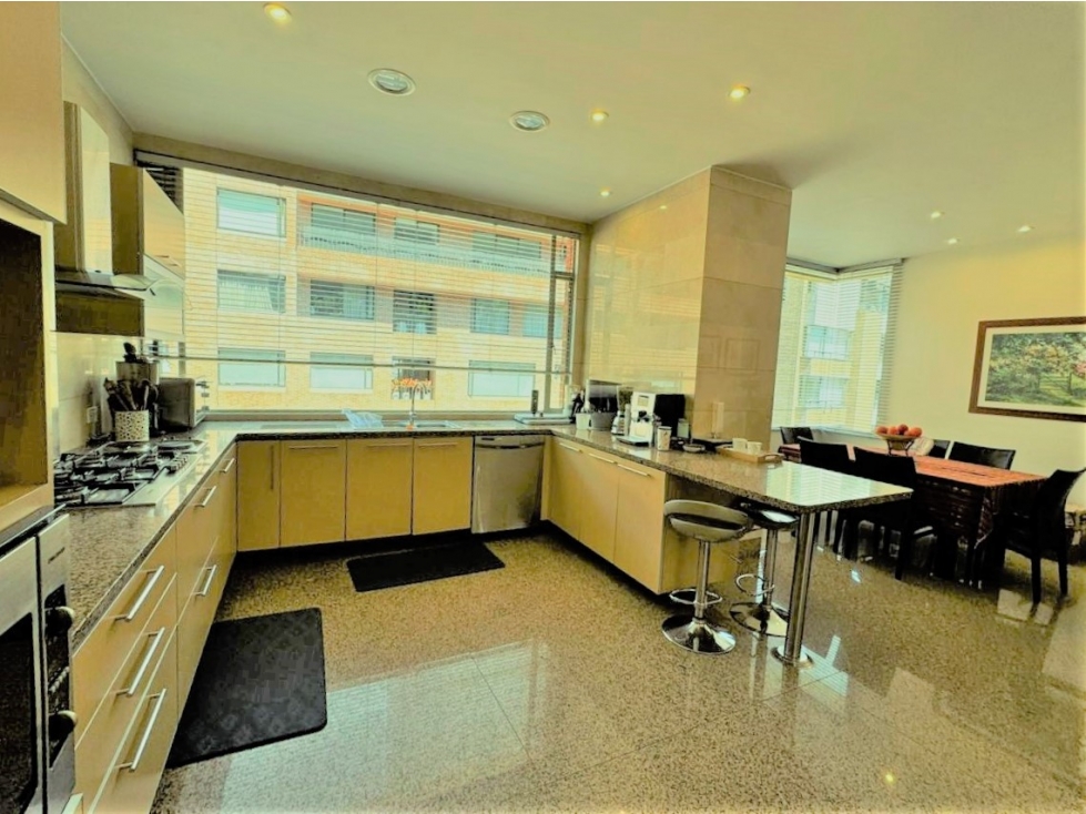 Apartamento en venta en El Refugio, Bogotá · foto 4 de 19