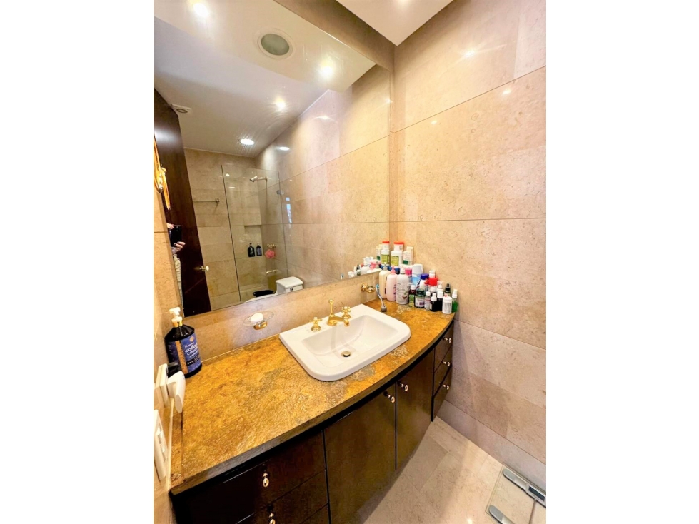 Apartamento en venta en El Refugio, Bogotá · foto 17 de 19