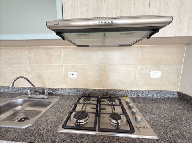 Apartamento de 2 alcobas en venta en Aqualina Orange, Girardot, 60 m² · foto 4 de 10