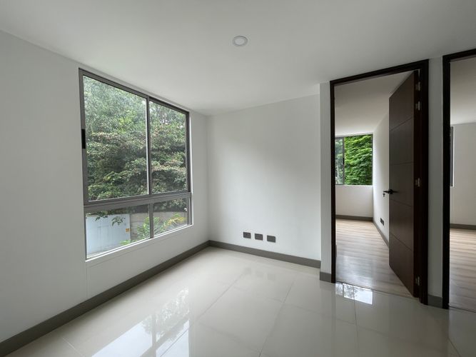 Apartamento de 3 alcobas en venta en El Diamante No. 2, Medellín, 103 m² · foto 13 de 22