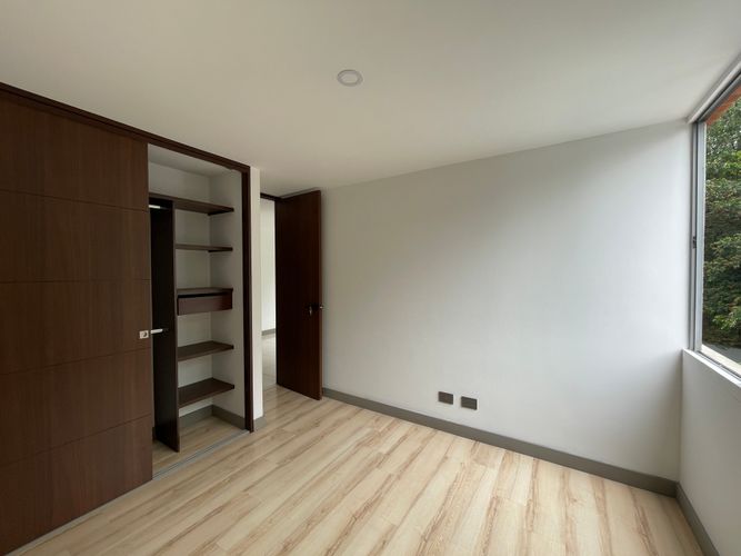 Apartamento de 3 alcobas en venta en El Diamante No. 2, Medellín, 103 m² · foto 14 de 22