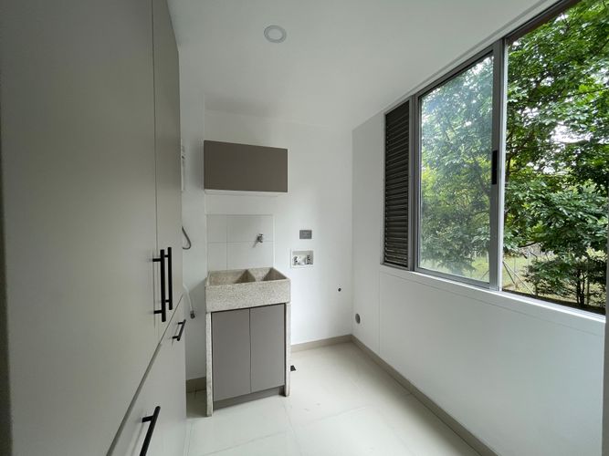 Apartamento de 3 alcobas en venta en El Diamante No. 2, Medellín, 103 m² · foto 15 de 22