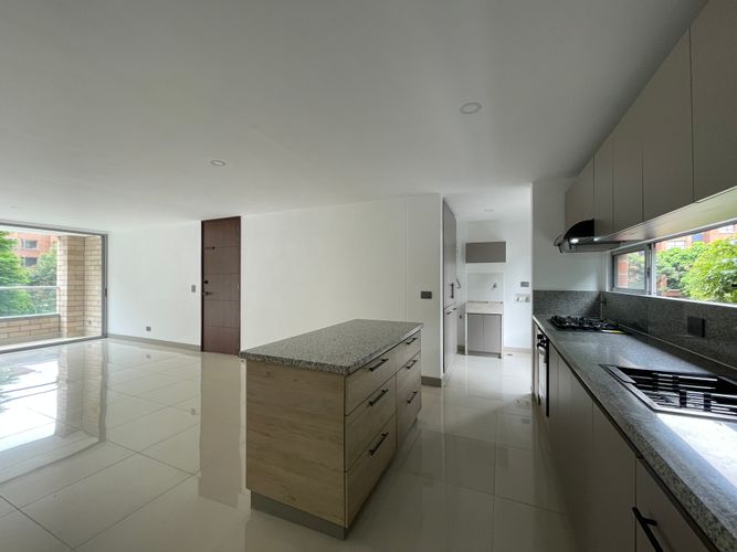 Apartamento de 3 alcobas en venta en El Diamante No. 2, Medellín, 103 m² · foto 18 de 22