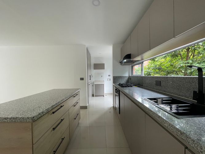 Apartamento de 3 alcobas en venta en El Diamante No. 2, Medellín, 103 m² · foto 22 de 22